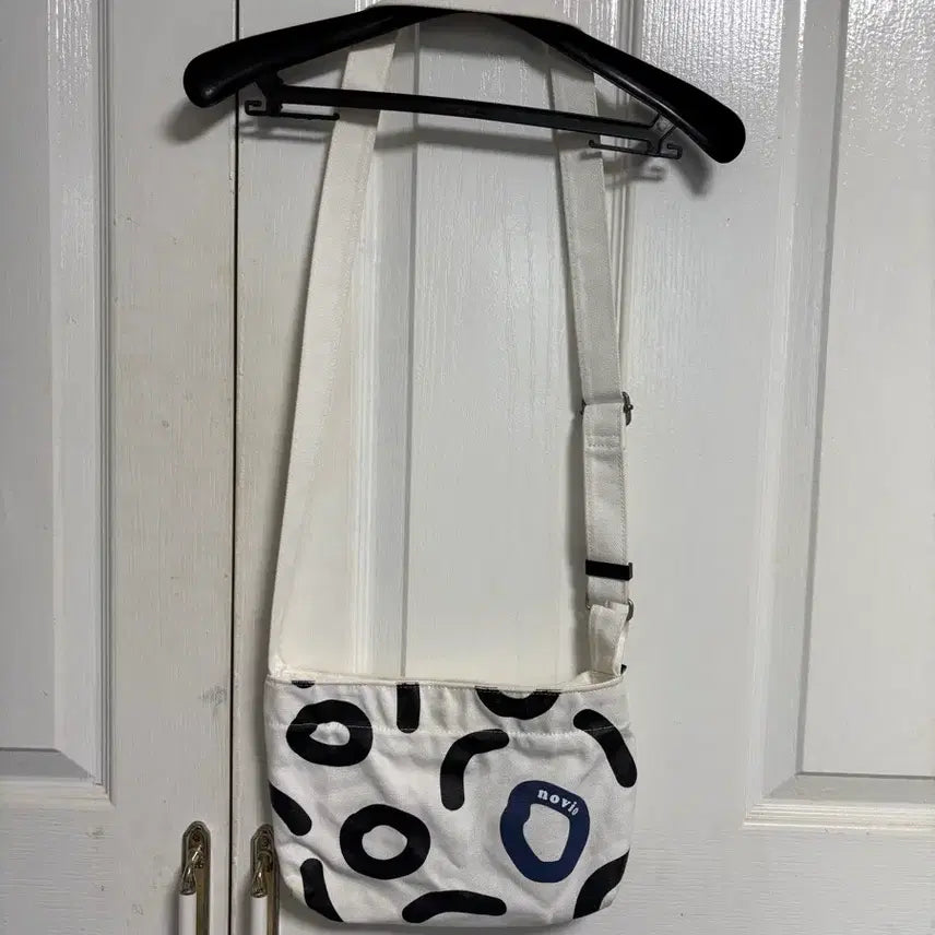 [BUNJANG] NO:VEO Cowback Crossbag / 노비오 카우백 크로스백