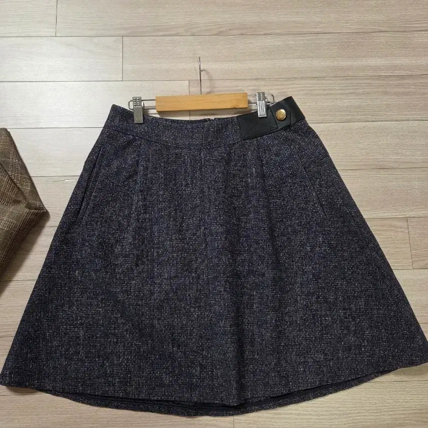 [BUNJANG] SJSJ A-Line Flare Tweed Skirt / 23한섬 SJSJ A라인 플레어 스커트