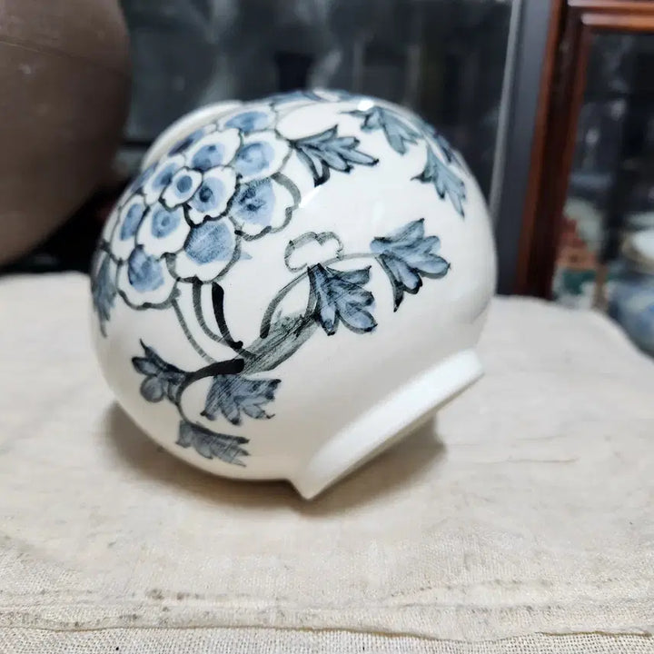[BUNJANG] Celadon Porcelain Peony Motif Vase / 목단문 소호