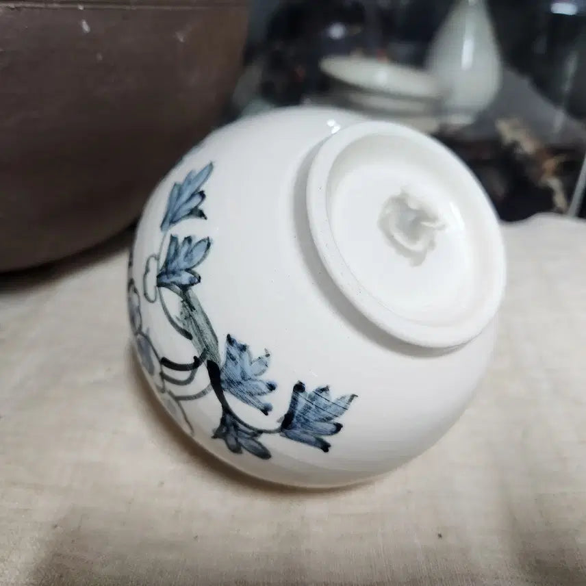 [BUNJANG] Celadon Porcelain Peony Motif Vase / 목단문 소호