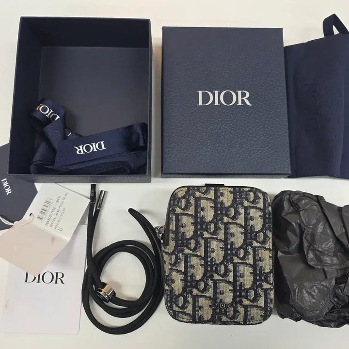 [BUNJANG] Dior Oblique Vertical Pouch / [디올 공홈 제품 / 실사용 5회 미만] 디올 오블리크 버티컬 파우치