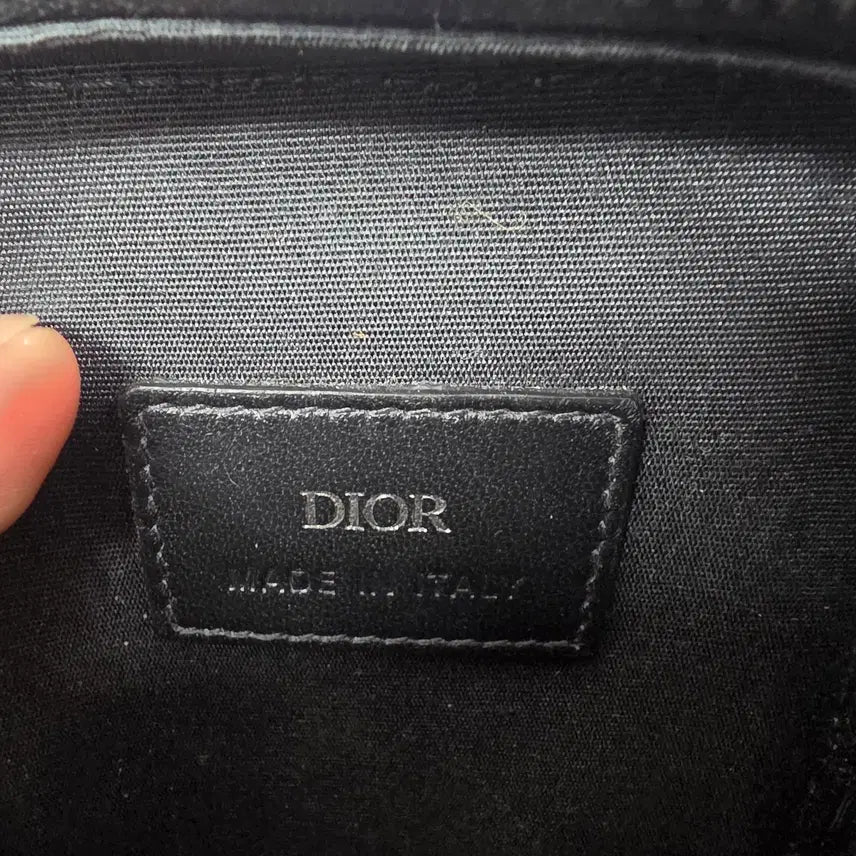 [BUNJANG] Dior Oblique Vertical Pouch / [디올 공홈 제품 / 실사용 5회 미만] 디올 오블리크 버티컬 파우치