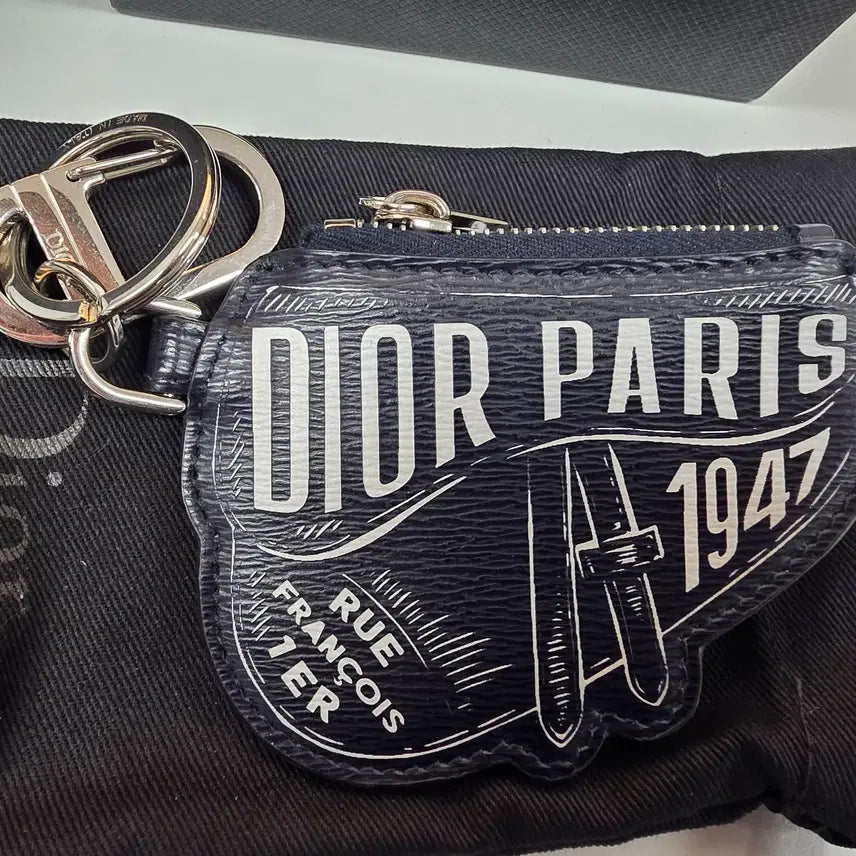 [BUNJANG] Dior Saddle Bag Leather Charm / [디올 공홈 구매 / 실사용 5회 미만] 디올 새들백 가죽 참