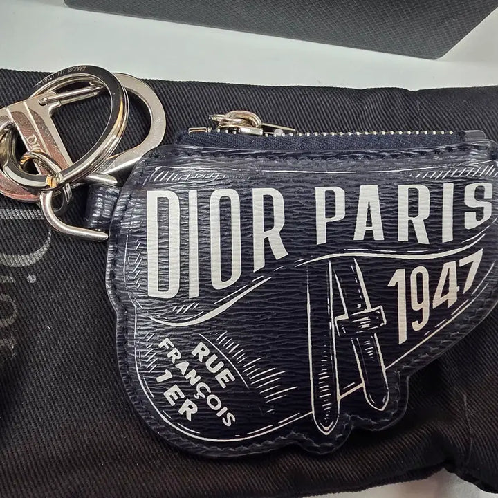 [BUNJANG] Dior Saddle Bag Leather Charm / [디올 공홈 구매 / 실사용 5회 미만] 디올 새들백 가죽 참