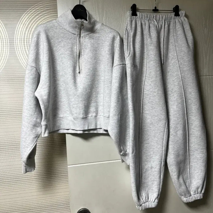 [BUNJANG] Basic Fleece Half-Zip Sweatshirt and Jogger Pants Training Set / 양기모반집업맨투맨 양기모조거팬츠 트레이닝