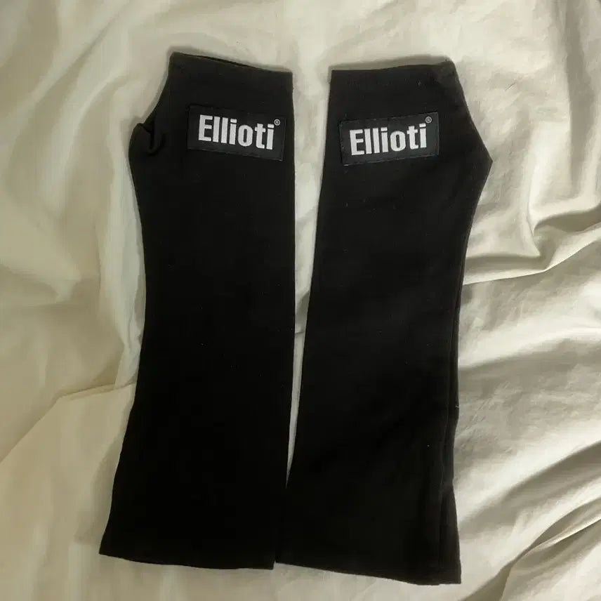 [BUNJANG] Elliot 일리오티 핸드워머 암워머 블랙 팔토시 손목 보호대 / Elliot 일리오티 핸드워머 암워머 블랙 팔토시 손목 보호대