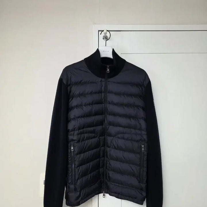 [BUNJANG] Moncler Navy Knit Padded Jacket / 몽클레어 니트패딩 네이비 XL