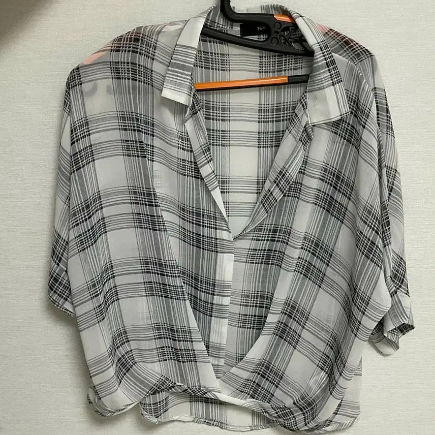 [BUNJANG] TOM BY Check Loose Fit Shirt Blouse / TOM BY 체크 루즈핏 셔츠 블라우스