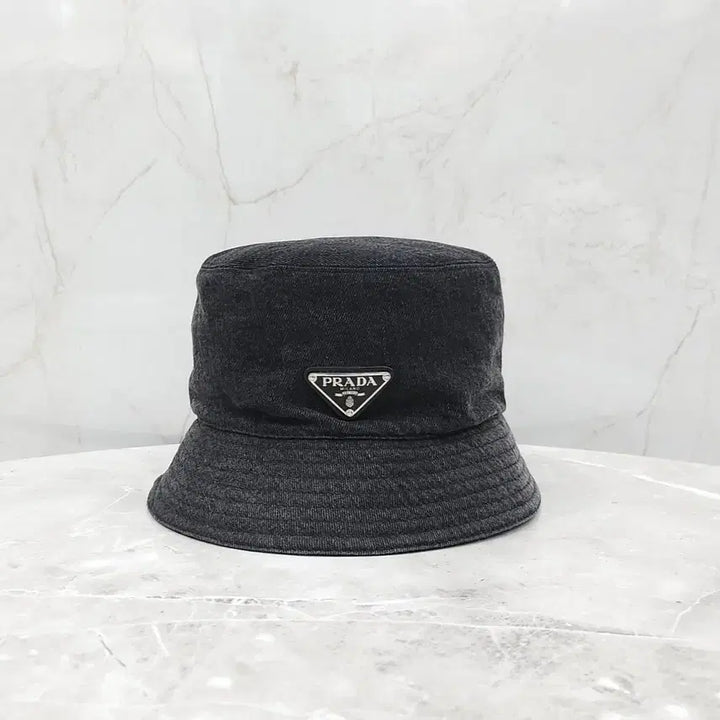 [BUNJANG] Prada Triangle Logo Denim Bucket Hat Black L / 프라다 삼각로고 데님 블랙 버킷햇 L 1HC137