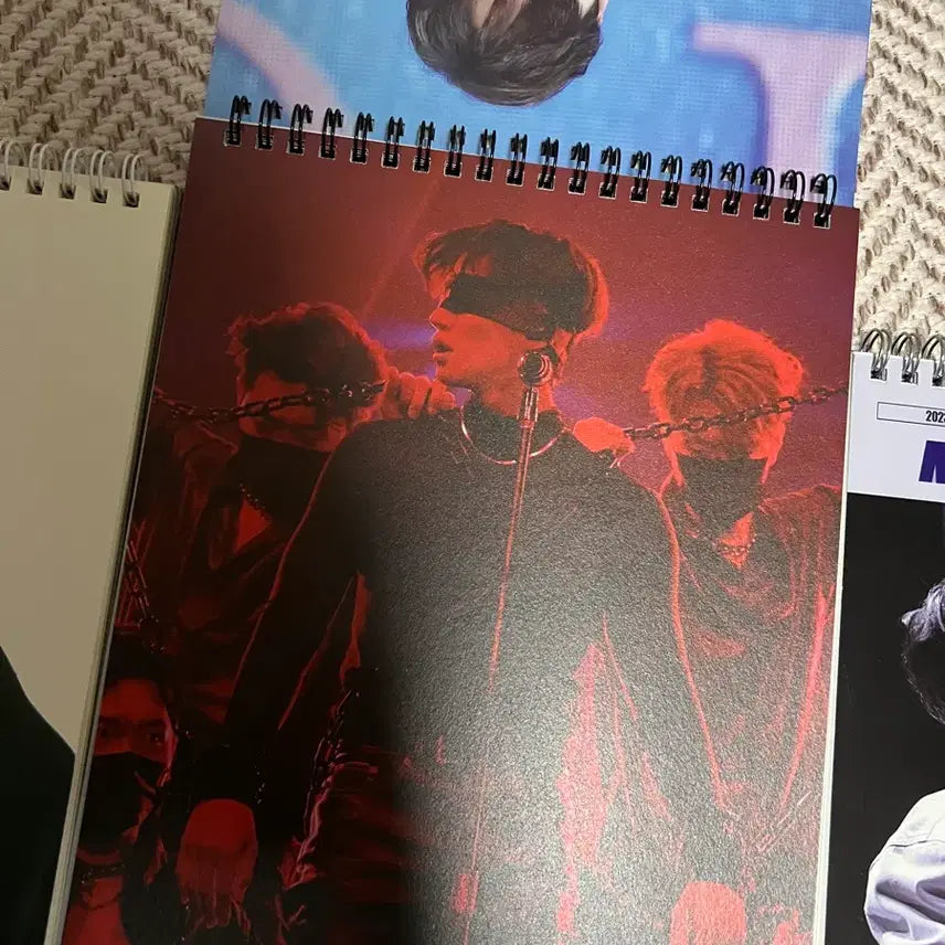 [BUNJANG] 2PM Junho 2023 Calendar & Unofficial Season's Greetings / 마이밀2023이준호캘린더/비공굿 이준호시그2개