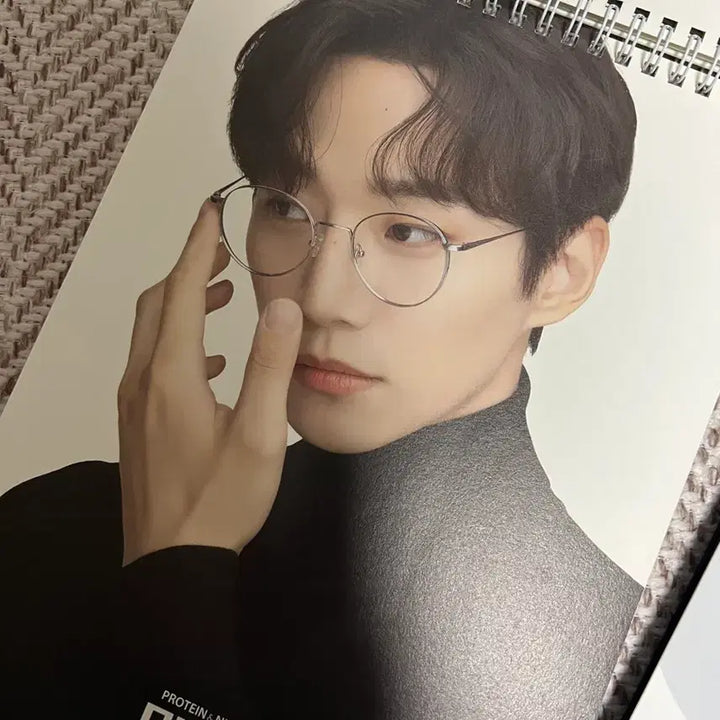 [BUNJANG] 2PM Junho 2023 Calendar & Unofficial Season's Greetings / 마이밀2023이준호캘린더/비공굿 이준호시그2개