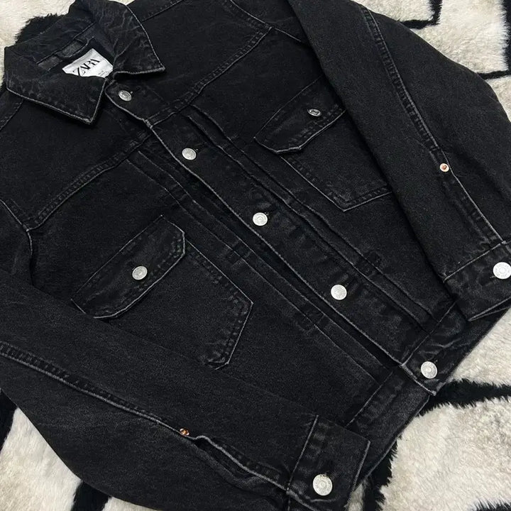[BUNJANG] ZARA 2nd Generation Trucker Jacket/Black Denim / [한국M]ZARA 2세대 트러커 자켓/흑청