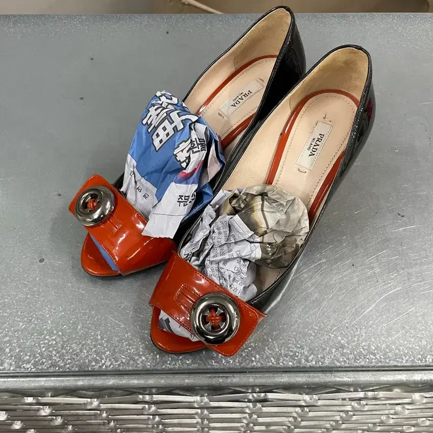 [BUNJANG] Prada Buckle Heel Black Orange 37 / 프라다 버클 힐 블랙 오렌지  37 (gr-3789)