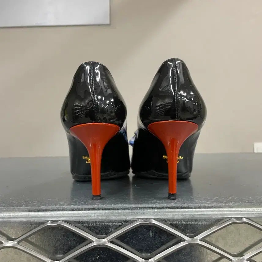[BUNJANG] Prada Buckle Heel Black Orange 37 / 프라다 버클 힐 블랙 오렌지  37 (gr-3789)