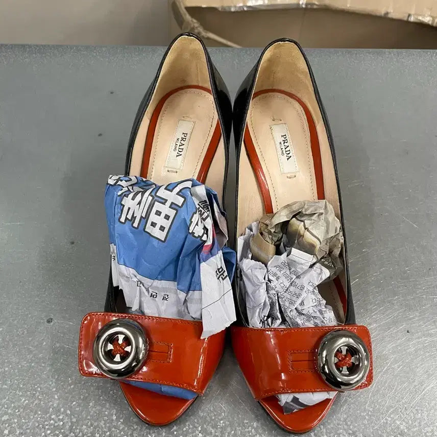 [BUNJANG] Prada Buckle Heel Black Orange 37 / 프라다 버클 힐 블랙 오렌지  37 (gr-3789)