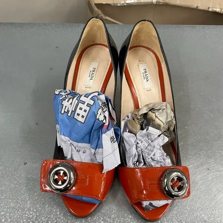 [BUNJANG] Prada Buckle Heel Black Orange 37 / 프라다 버클 힐 블랙 오렌지  37 (gr-3789)