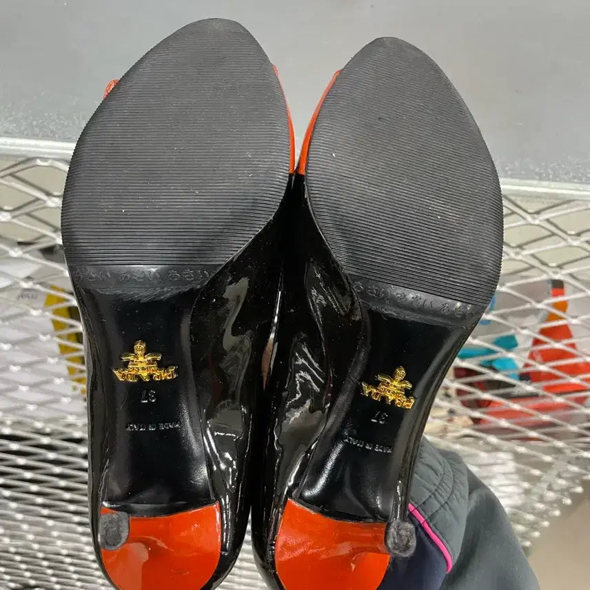 [BUNJANG] Prada Buckle Heel Black Orange 37 / 프라다 버클 힐 블랙 오렌지  37 (gr-3789)