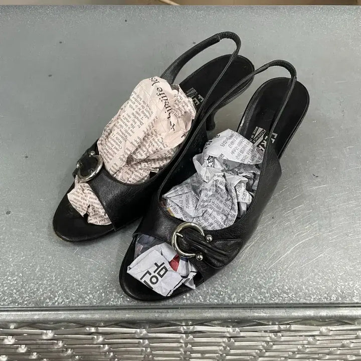 [BUNJANG] Ferragamo Gancini Slingback 8.5B / 페레가모 간치니 슬링백 8.5B (gr-3790)