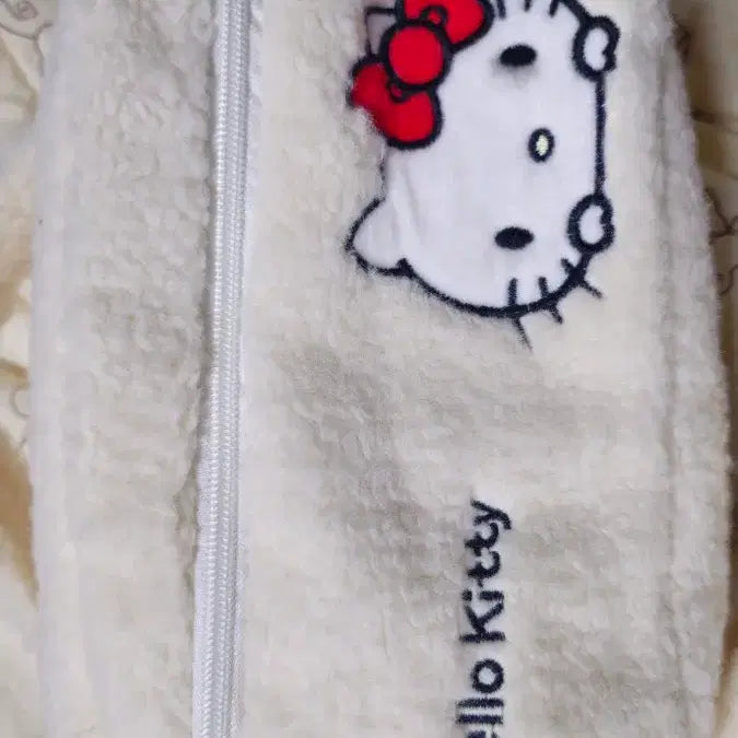 [SOLD OUT] 산리오 파우치 쿠로미 키티 등 다양하게 판매