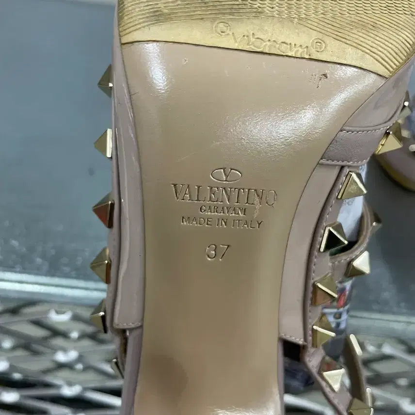 [BUNJANG] Valentino Rockstud Slingback Heels / 발렌티노 락스터드 슬링백 37 (gr-3794)