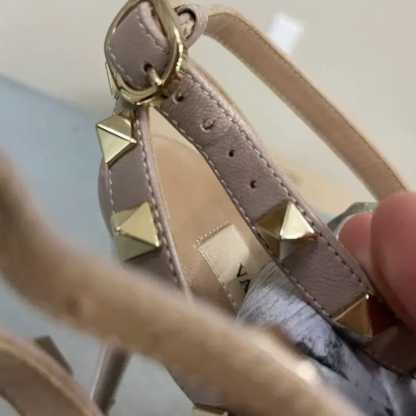 [BUNJANG] Valentino Rockstud Slingback Heels / 발렌티노 락스터드 슬링백 37 (gr-3794)