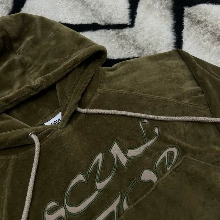 [BUNJANG] Sculptor Velvet Crop Hoodie / Dark Khaki / [S]스컬프터 벨벳 크롭 후드/짙은카키