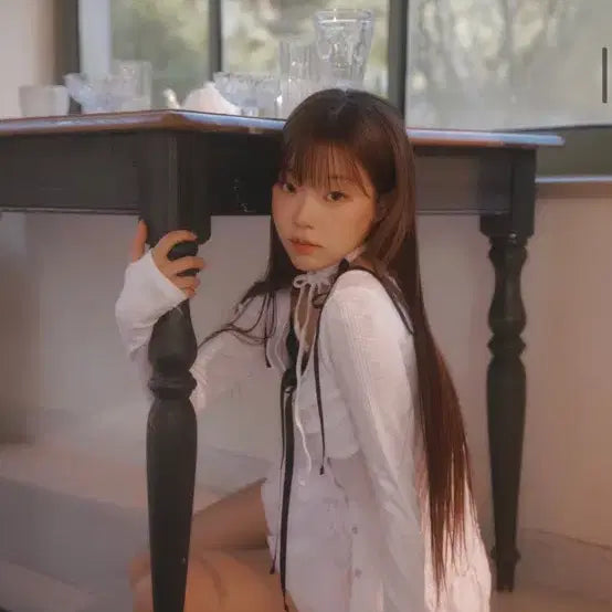 [BUNJANG] New Linge Twist Button Top Cardigan White / 뉴얼린 로지 트위스트 버튼 탑 가디건 화이트