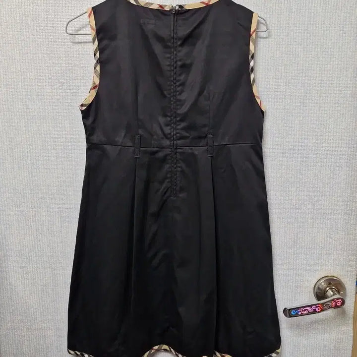 [BUNJANG] Burberry Black Collarless Dress 165 / 버버리 블랙 노카라 원피스 165