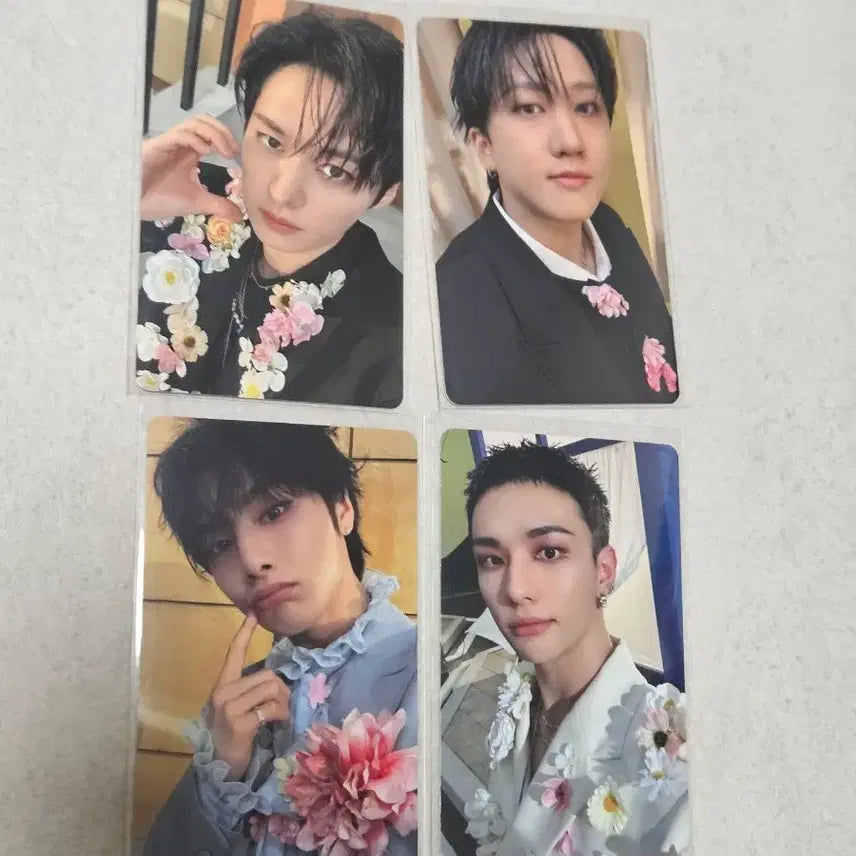 스트레이키즈 hollow japan 특전포카 4종 꽃