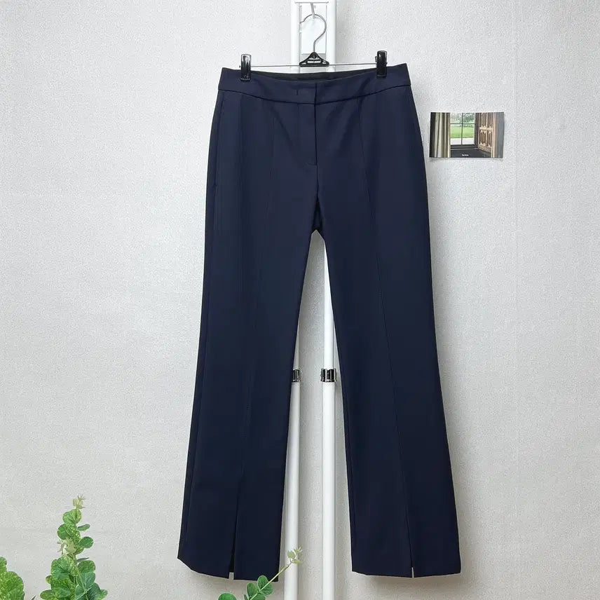 [BUNJANG] System Women's Slim Semi-Bootcut Pants / 시스템 여성 슬림 세미 부츠컷 팬츠 55