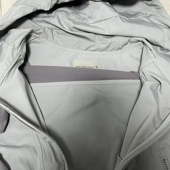 [BUNJANG] SANSAN GEAR Insulation Jacket Windbreaker Gray Size 3 / 산산기어 인슐레이션 자켓 바람막이 그레이 3사이즈