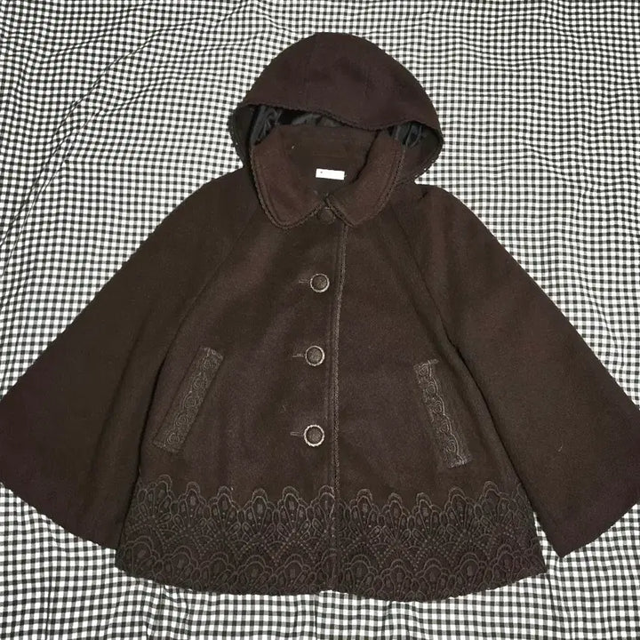 [BUNJANG] Axes Femme Cape Coat Brown Embroidered Vintage / 고전 엑시즈팜 케이프 코트 라떼갸루 리즈리사 모리걸 stc 코트 핀터깔