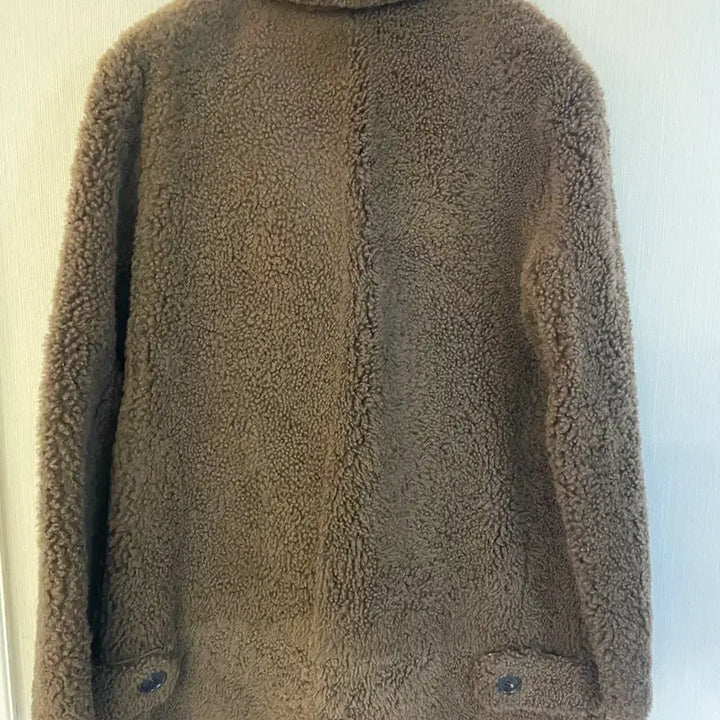 [BUNJANG] Maje Curly Mouton Half Coat 43 Size / 마쥬 컬리 무스탕 하프코트 43사이즈