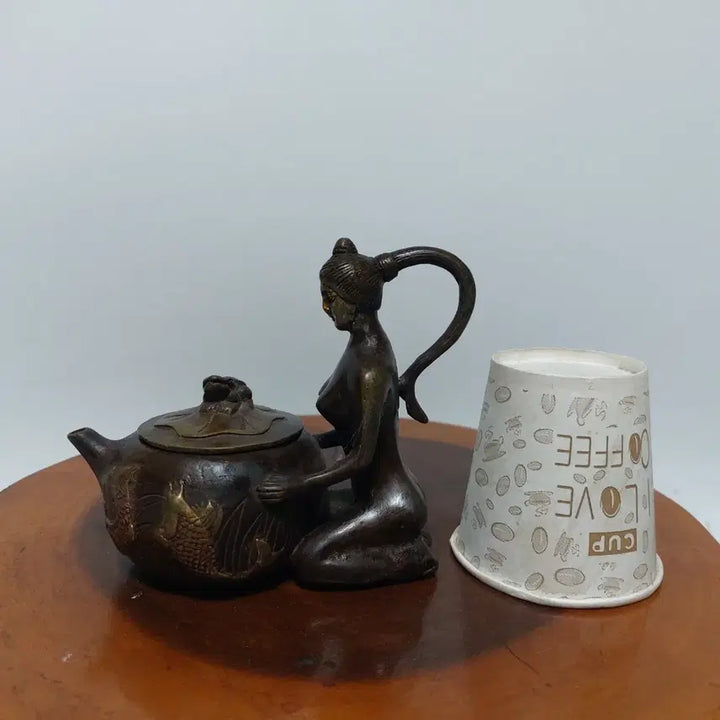 [BUNJANG] Woman Statue Teapot Ornament / 동  주전자 여인상- 만물당. 소품용. 장식용