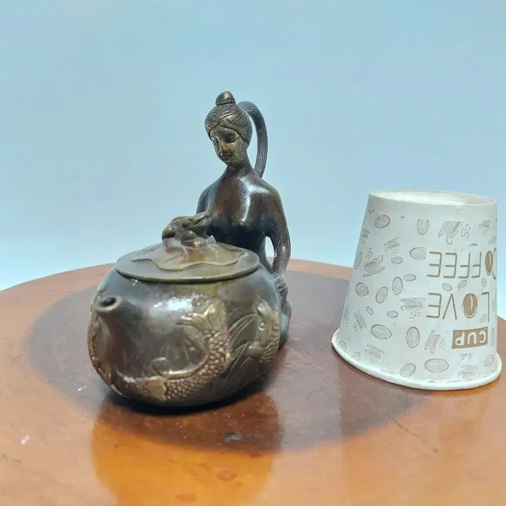 [BUNJANG] Woman Statue Teapot Ornament / 동  주전자 여인상- 만물당. 소품용. 장식용