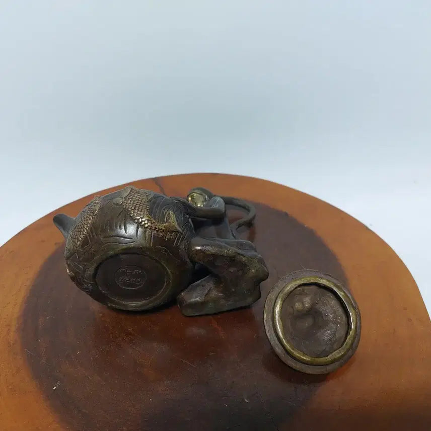 [BUNJANG] Woman Statue Teapot Ornament / 동  주전자 여인상- 만물당. 소품용. 장식용