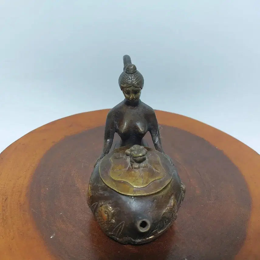 [BUNJANG] Woman Statue Teapot Ornament / 동  주전자 여인상- 만물당. 소품용. 장식용