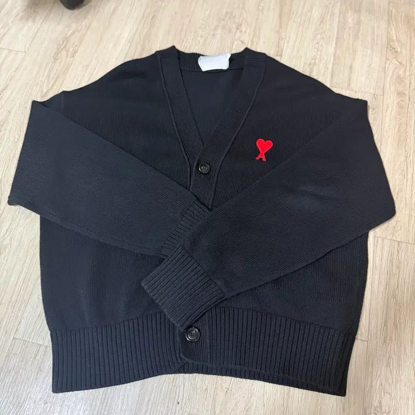 [SOLD OUT] 23SS 아미 하트 로고 남성 블랙 가디건