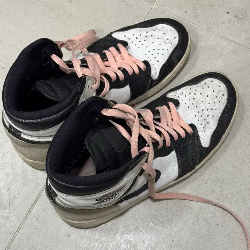 [SOLD OUT] 285) 나이키 조던 1 레트로 하이 OG 블리치드 코랄