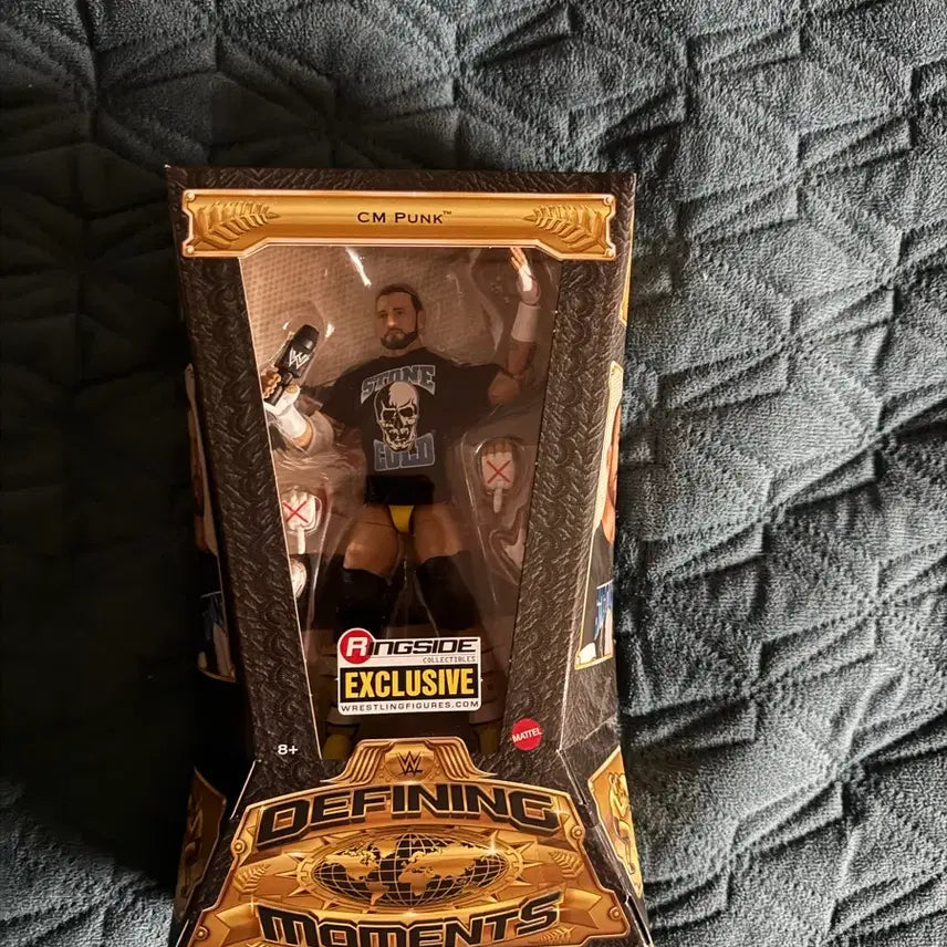 [BUNJANG] WWE CM Punk Defining Moments Figure / [새상품]WWE CM펑크 디파이닝 모멘트 한정판 피규어