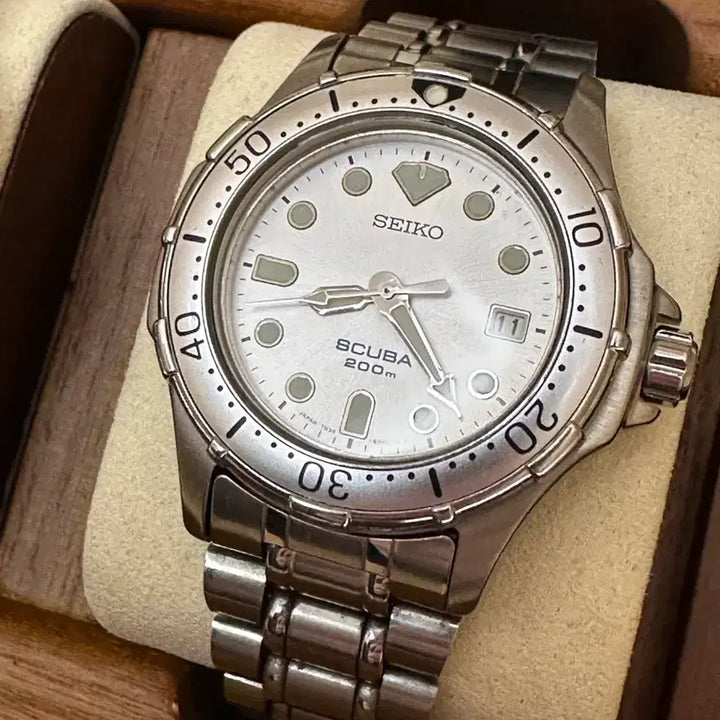 [SOLD OUT] 빈티지 세이코 7n35 다이버 37mm 은판 쿼츠