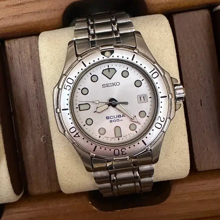 [SOLD OUT] 빈티지 세이코 7n35 다이버 37mm 은판 쿼츠
