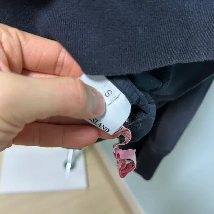 [BUNJANG] Stone Island Ghost Piece Nylon Sweatshirt / 스톤아일랜드 고스트피스 나일론 맨투맨 s사이즈