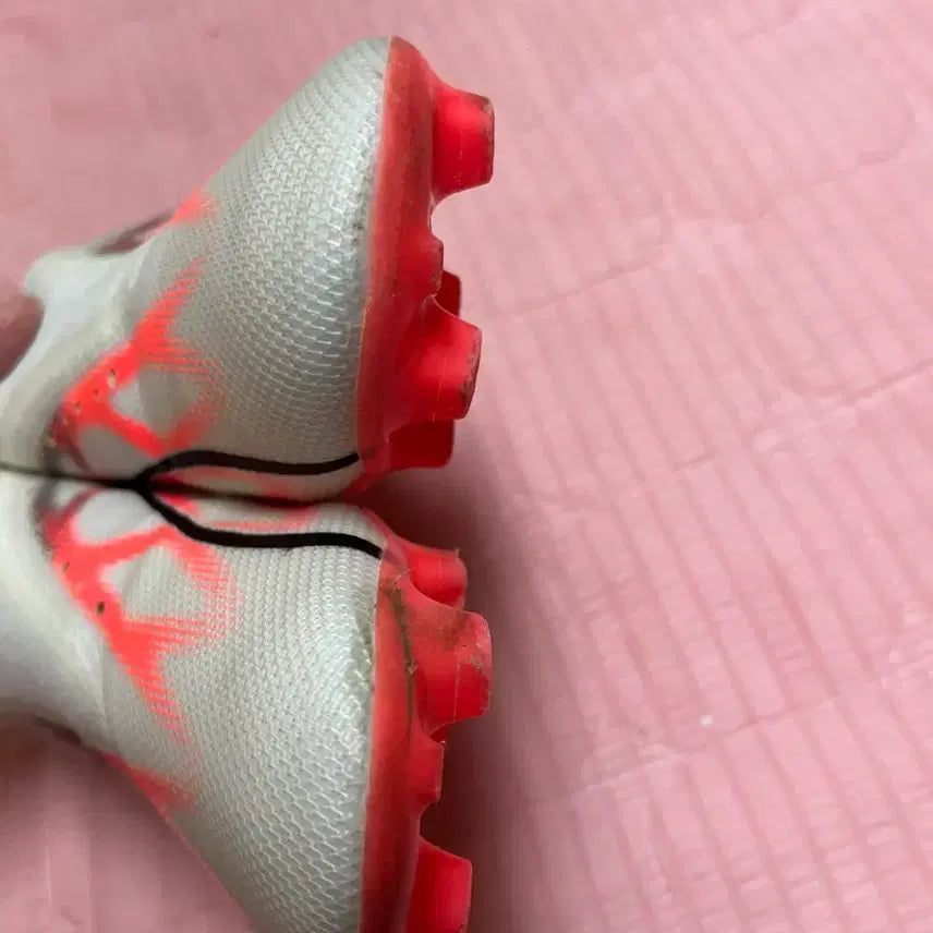 [BUNJANG] Puma Soccer Cleats 290 / 푸마 축구화 급처 290