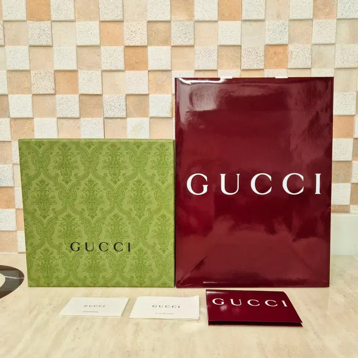 [BUNJANG] Gucci Box, Shopping Bag, and Booklet Set / [정품]구찌 박스+쇼핑백+북렛 풀 구성품,구찌 쇼핑백,구찌 지갑,구찌가방