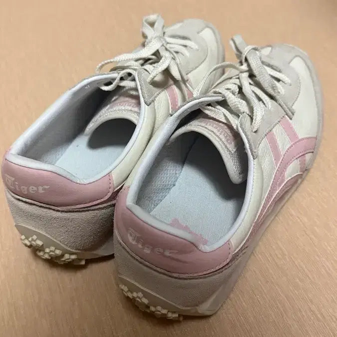 [BUNJANG] Onitsuka Tiger Sneakers / 오니츠카타이거