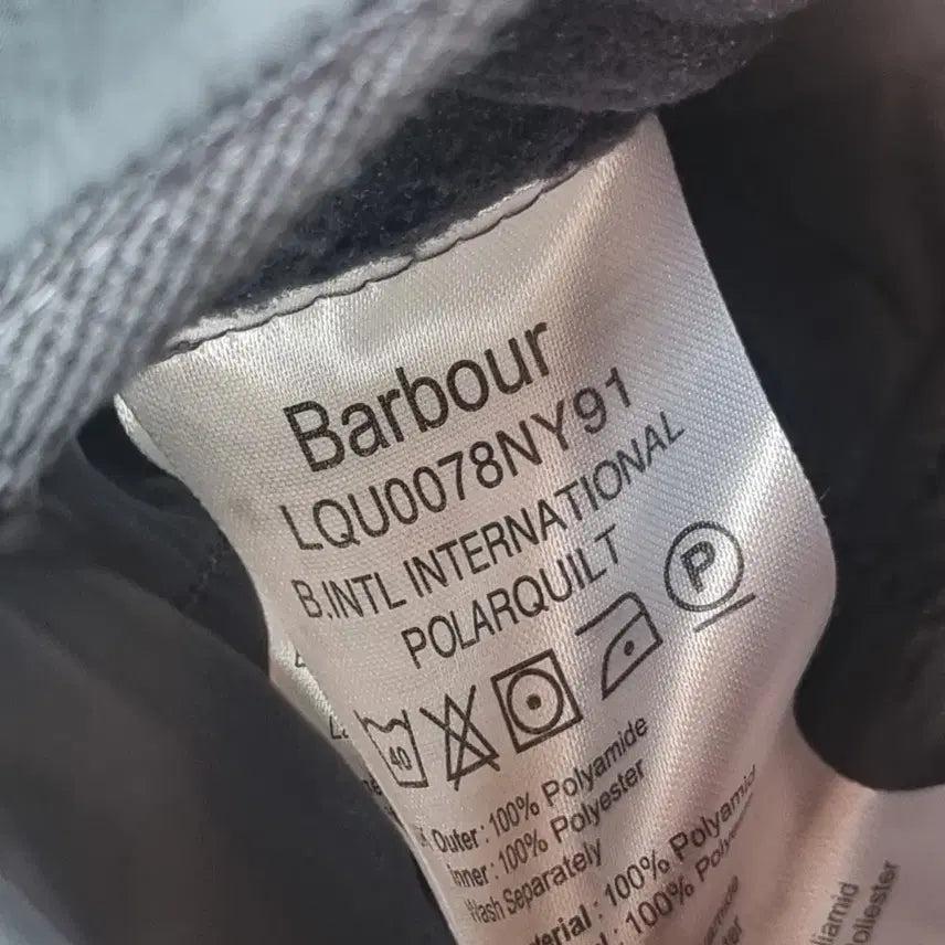 [BUNJANG] Barbour International Polarquilt Jacket Navy UK6 / 바버 인터네셔널 폴라퀼트 자켓 네이비 UK6 (44-44반)