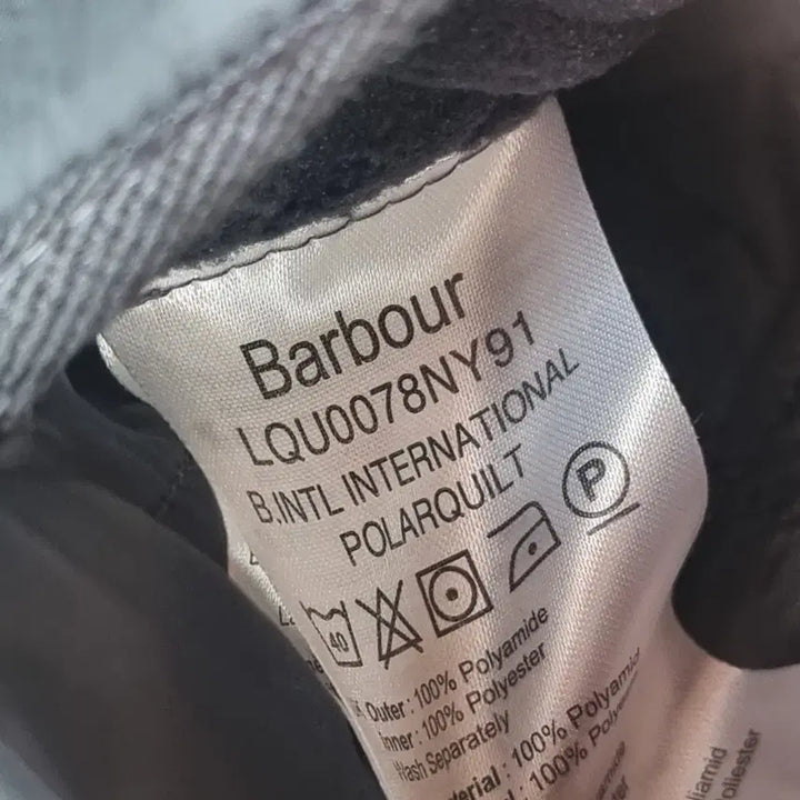 [BUNJANG] Barbour International Polarquilt Jacket Navy UK6 / 바버 인터네셔널 폴라퀼트 자켓 네이비 UK6 (44-44반)