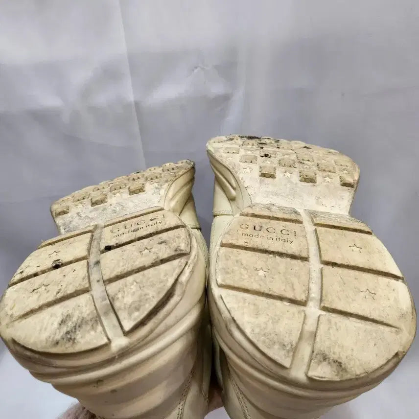 [SOLD OUT] (정품)구찌 삼선 라이톤 스니커즈
