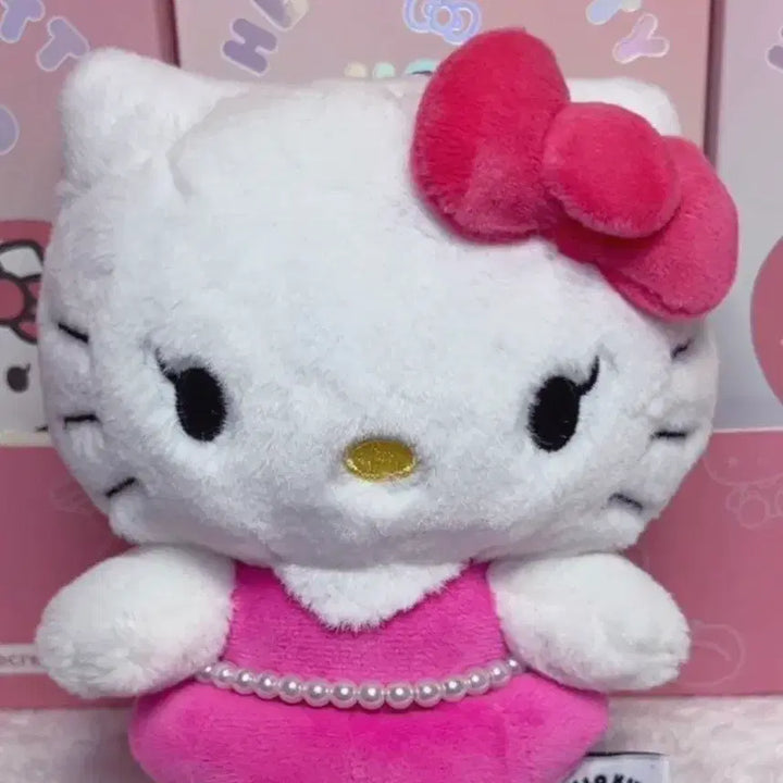 [BUNJANG] Jisoo Hello Kitty Collaboration Keyring (Red Pink) / 헬로키티 X 지수 콜라보 키링 레드핑크
